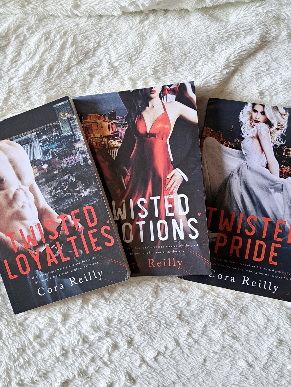 Comorra Chronicles by Cora Reilly